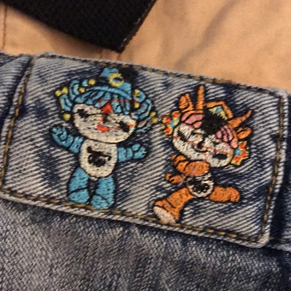 PATCHWORK EMBROIDERED UNIQUE DISTRESSED RARE CUSTOM DENIM SKIRT - Picture 2 of 8